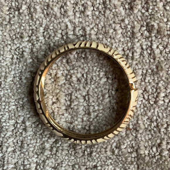 Gold/Cream Enameled Bangle Bracelet w/Self Hinged Closure - Picture 4 of 4